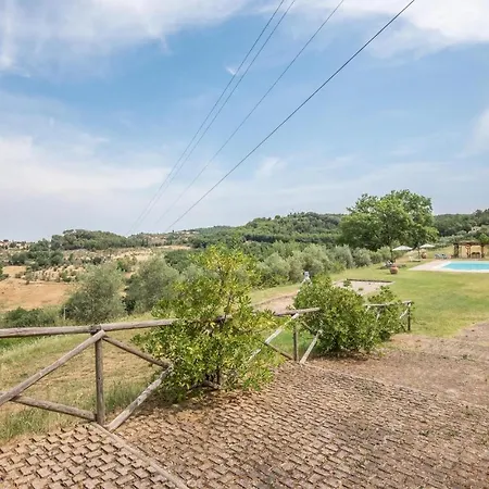 2 Bedroom Pet Friendly In Castelmuzio